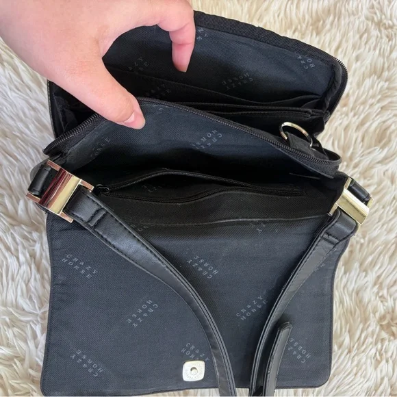 Black Leather Crossbody Bag with Matching Wallet Set - Picture 5 of 8